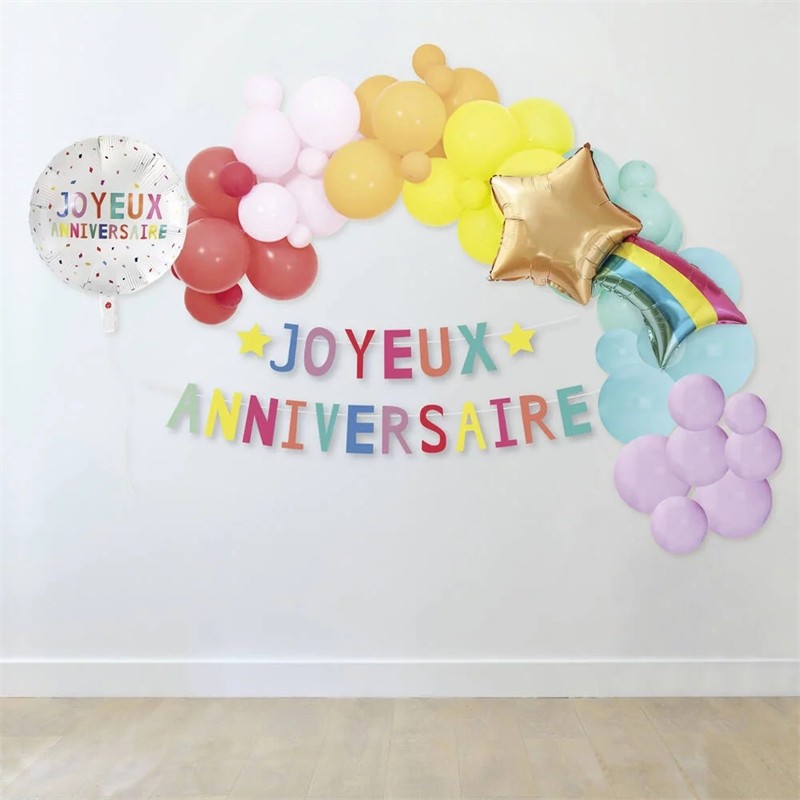 GUIRLANDE DE BALLONS ET BANNIERE JOYEUX ANNIVERSAIRE