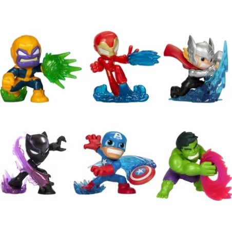 AVENGERS FIGURINES A COLLECTIONNER